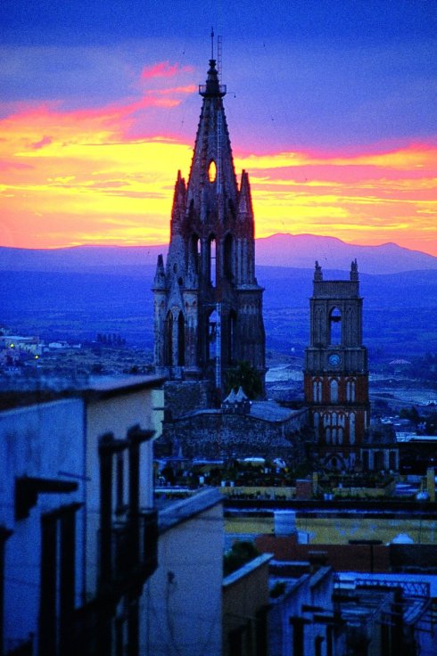 Download to your phone, tablet, laptop on Amazon.com, Amazon.com.mx; Barnes and Noble, bn.com; Kobo.com (now includes sony Readers) and on Google Play. Search William J. Conaway.