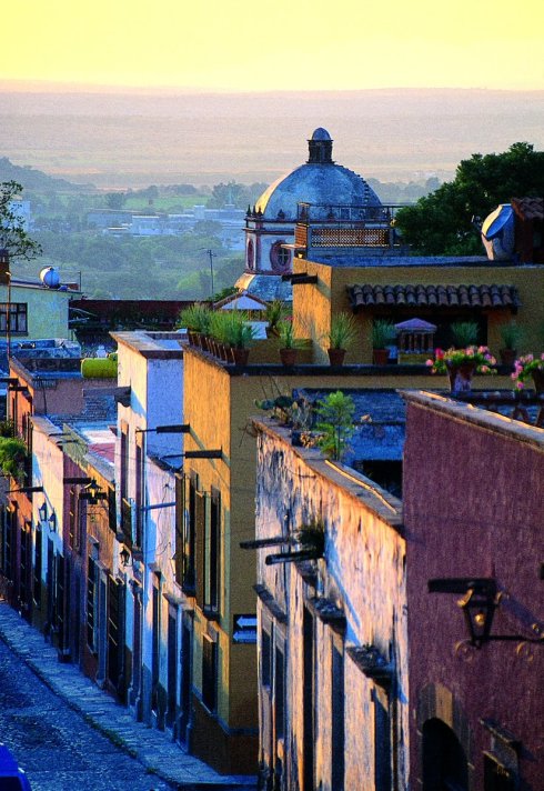 Download to your phone, tablet, laptop on Amazon.com, Amazon.com.mx; Barnes and Noble, bn.com; Kobo.com (now includes sony Readers) and on Google Play. Search William J. Conaway.