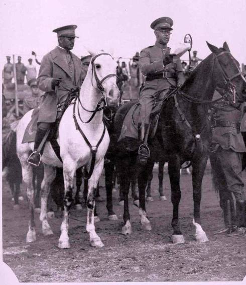 936963_576872935666213_225705518_n