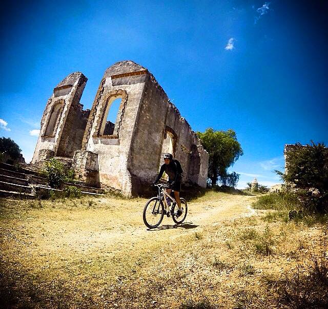 zzzz350283215_2249875568735474_7069891261108400000_n