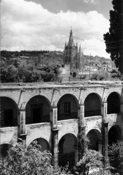 zzzz432983255_7566832493374878_3490284341606480776_n